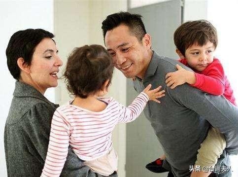 盘点明星的小号明星的双面人生有人还用自己的小号来吐槽自己