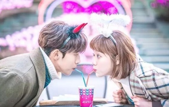 千万别在微信里谈恋爱隔着屏幕的爱情那只是温柔生的茧